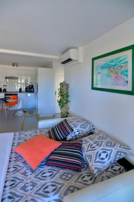Beau 2P, Tres Equipe, Localisation Parfaite/Ac Apartment วีลล์ฟรองซ์-ซูร์-แมร์ ภายนอก รูปภาพ