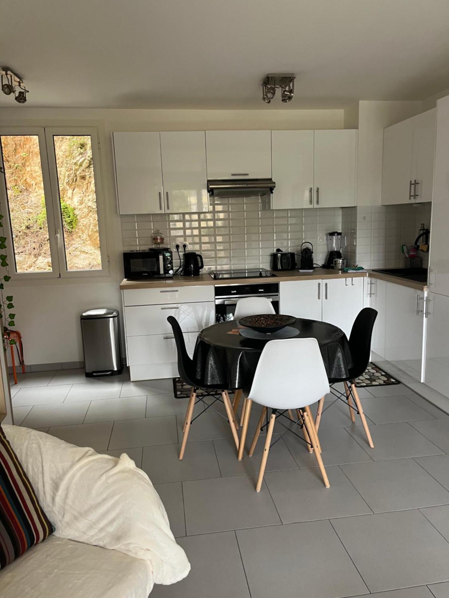 Beau 2P, Tres Equipe, Localisation Parfaite/Ac Apartment วีลล์ฟรองซ์-ซูร์-แมร์ ภายนอก รูปภาพ